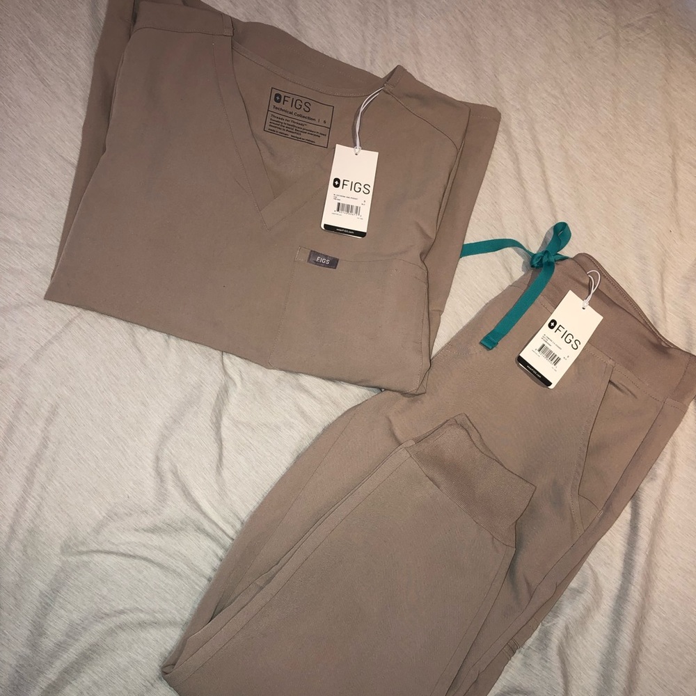 NWT FIGS CATARINA S & ZAMORA S/P BOULDER SET